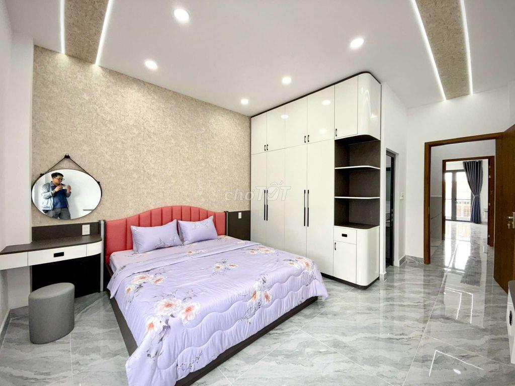 Siêu Phẩm 4m x 21m. 4 Tầng Có Thang Máy Hẻm nhựa 8m Thông Lê Thị Riêng