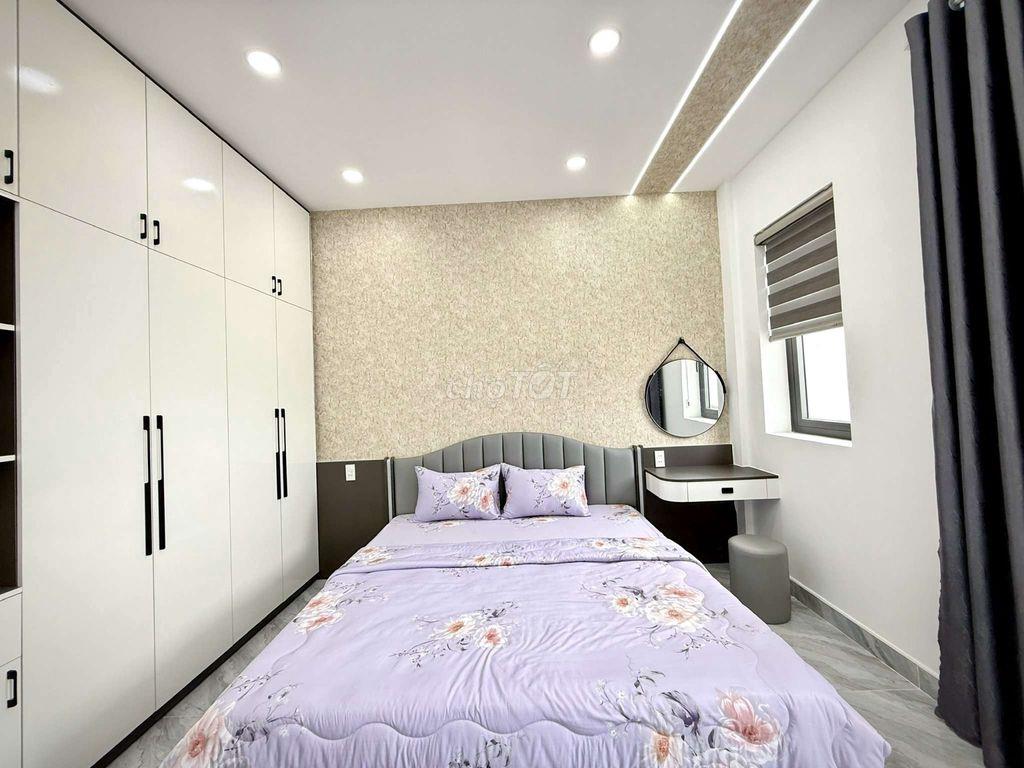 Siêu Phẩm 4m x 21m. 4 Tầng Có Thang Máy Hẻm nhựa 8m Thông Lê Thị Riêng
