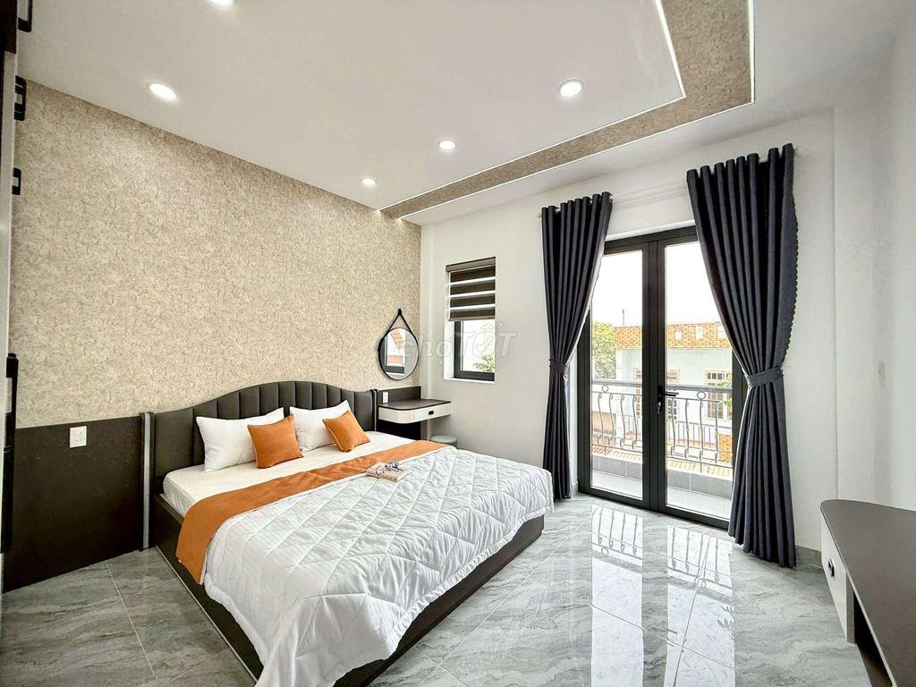 Siêu Phẩm 4m x 21m. 4 Tầng Có Thang Máy Hẻm nhựa 8m Thông Lê Thị Riêng
