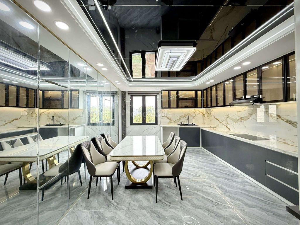 Siêu Phẩm 4m x 21m. 4 Tầng Có Thang Máy Hẻm nhựa 8m Thông Lê Thị Riêng