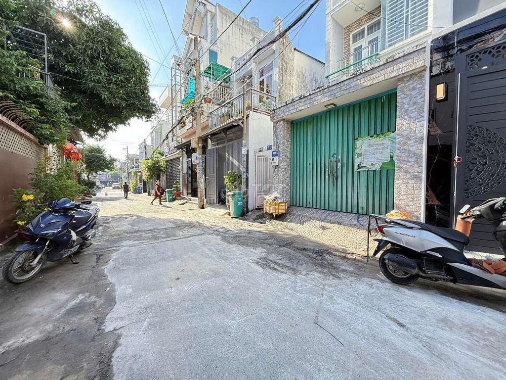 Siêu phẩm Duplex đẳng cấp Thang Máy 1/ Hẻm 8m Thông Lê Văn Khương