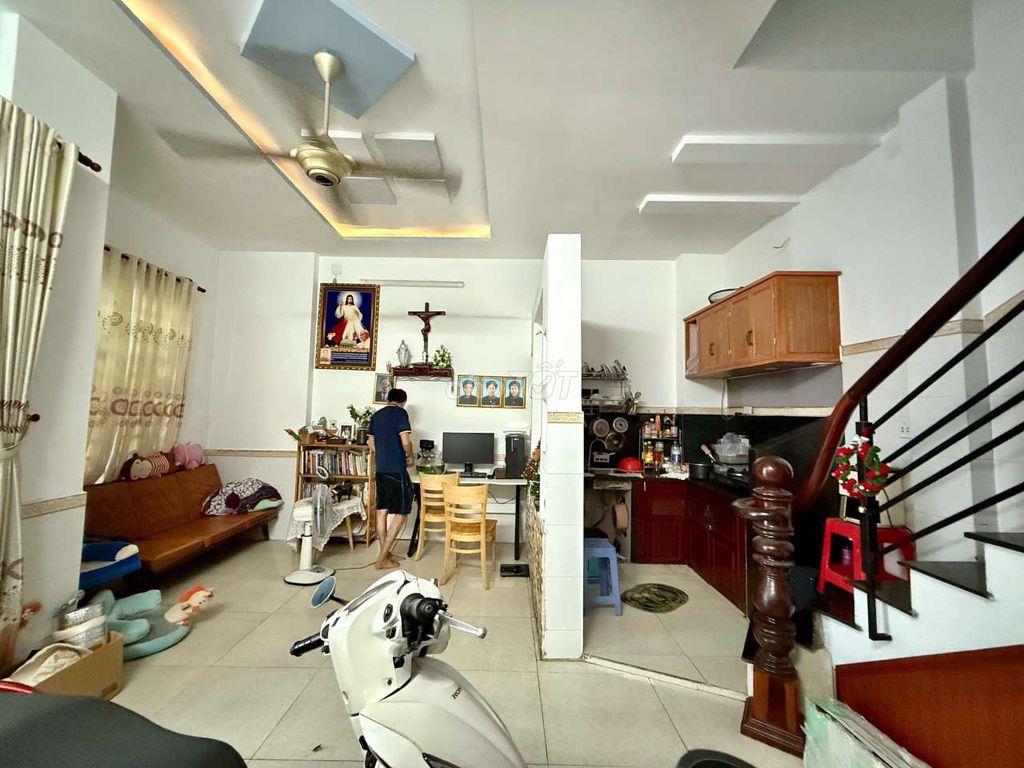 Nhà Phố SHR Đúc 3 Lầu Hẻm xe hơi Nguyễn Thị Kiểu. Sát Gò Vấp