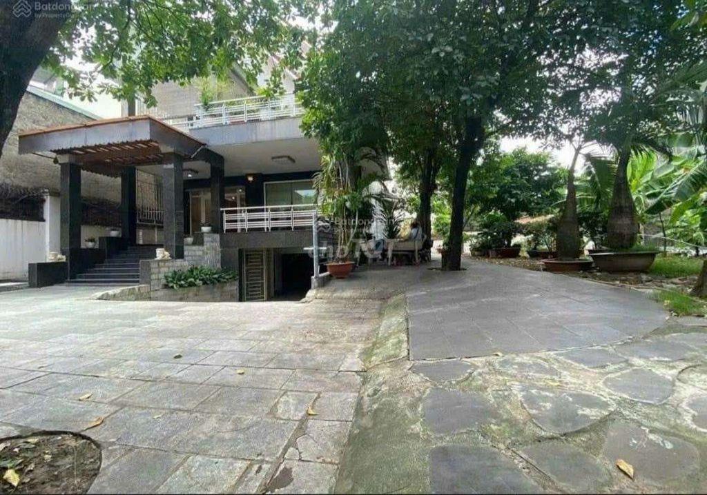 Biệt thự khủng 1080m2 ( 25m x 45m) Mặt tiền Đường Lê Thị Riêng