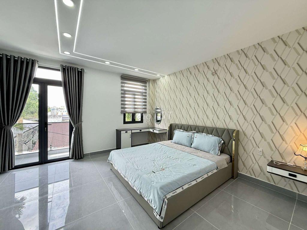 Siiêu Phẩm Ngang 4,5M Xây 4 Tầng Ô Thang Máy. Đ.Song Hành.Trung Chánh
