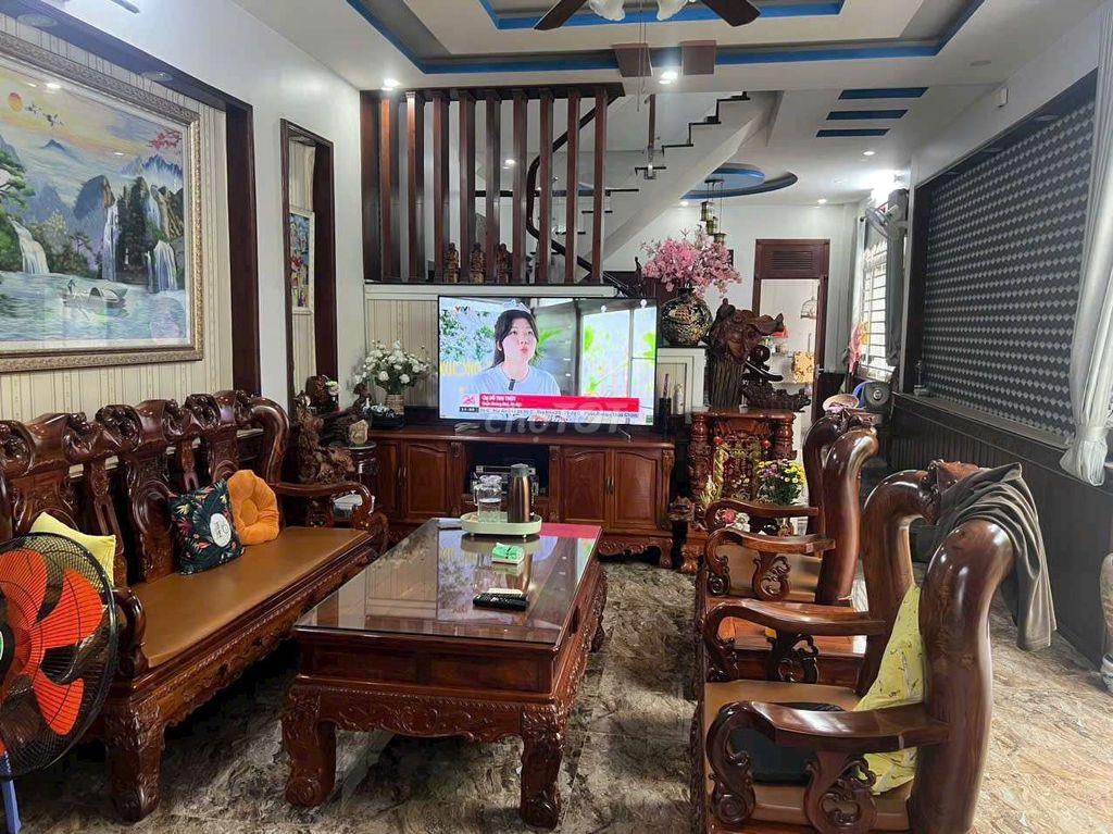 Nhà Phố 7m x 18m. 3 Tầng View Công Viên KDC VIP Hiệp Thành city