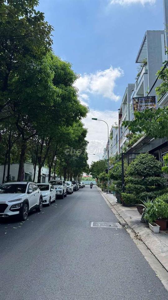 Nhà Phố 7m x 18m. 3 Tầng View Công Viên KDC VIP Hiệp Thành city