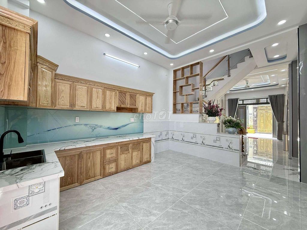 Nhà Phố 4m x 16m. Xây 3 Tầng 1/ Ngắn Hẻm 6m Chung Thị Minh ( HT31)