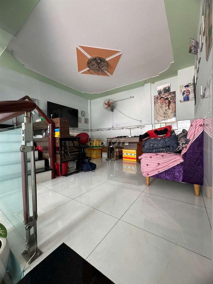 Nhỉnh 4 tỷ xíu Nhà Phố 1 Lửng 1 Lầu 1/ Hẻm nhựa 6m thông TCH 26