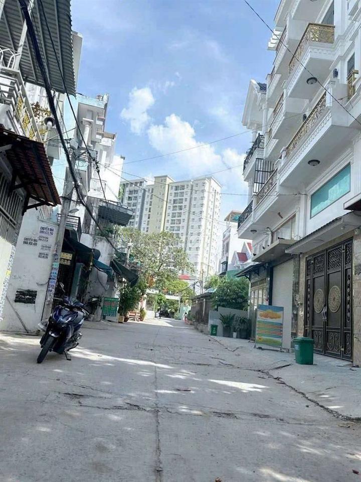 Bán CHDV Hầm 4 Lầu Thang Máy đang Thuê Khoán 34tr/Tháng Hiệp Thành 42