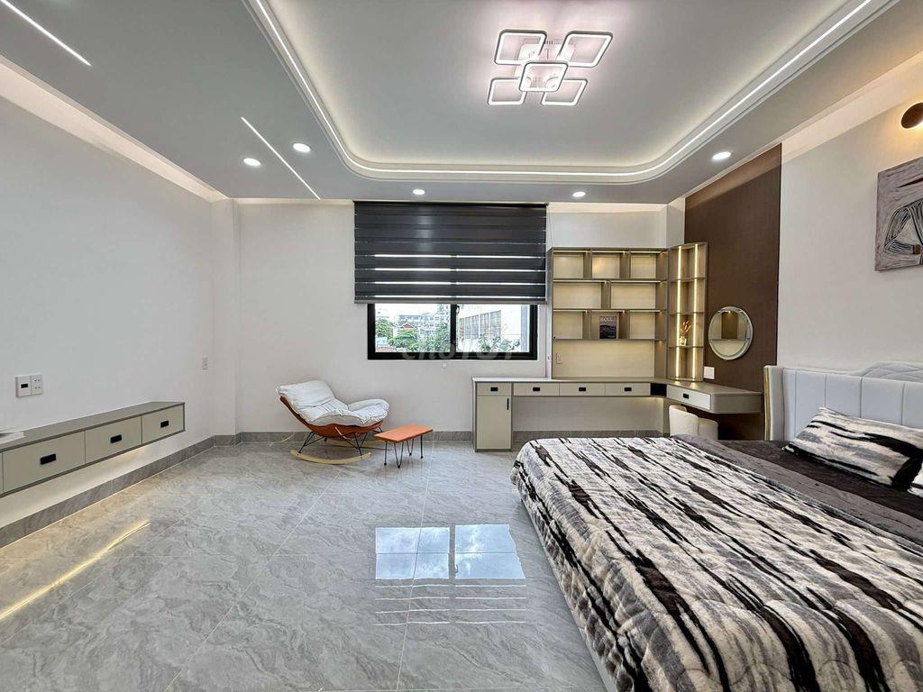Siêu Phẩm 5,5m x 18m. 5 Tầng Thang Máy Hẻm 8m Đường Tân Chánh Hiệp 18