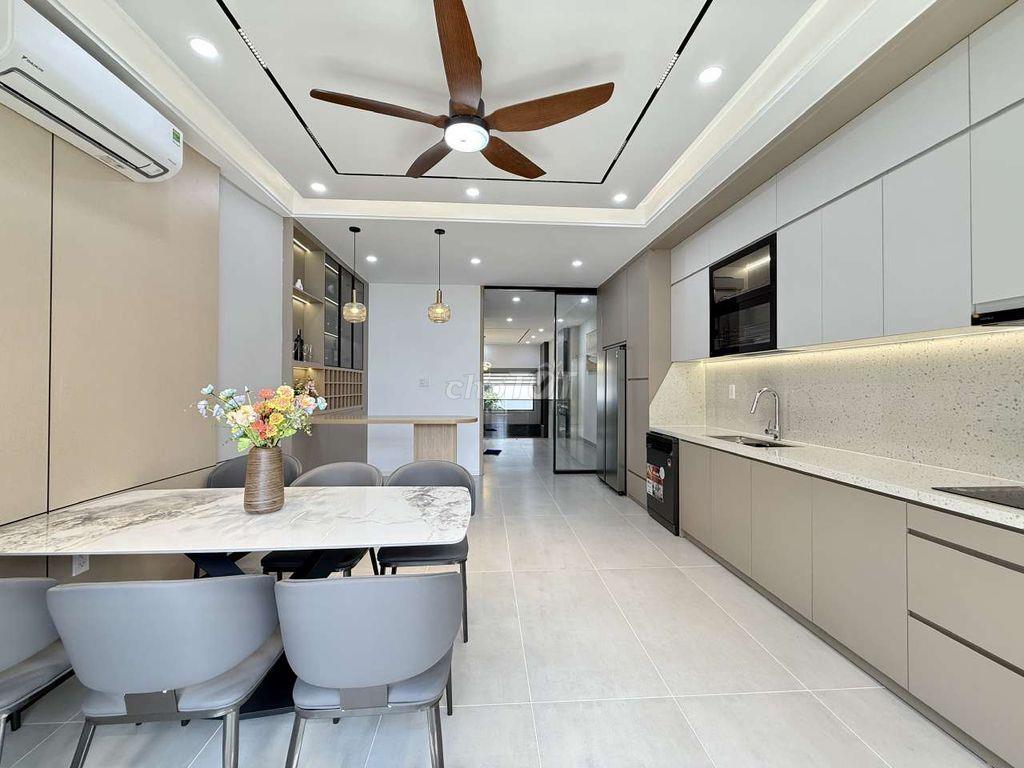Siêu Phẩm đẹp 4,5m x 20m. 4 Tầng Có Thang Máy Hẻm 8m 1/ Thạnh Xuân 25