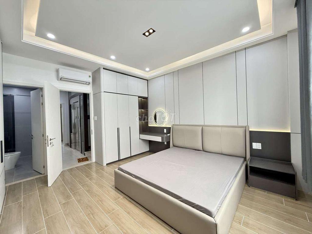Siêu Phẩm đẹp 4,5m x 20m. 4 Tầng Có Thang Máy Hẻm 8m 1/ Thạnh Xuân 25