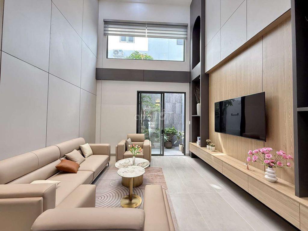 Siêu Phẩm đẹp 4,5m x 20m. 4 Tầng Có Thang Máy Hẻm 8m 1/ Thạnh Xuân 25