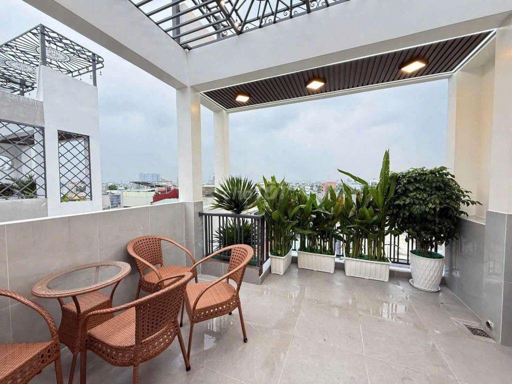 Nhỉnh 7 tỷ Siêu Phẩm 4m x 20m. 4 Tầng Thang Máy 1/ Hẻm 8m Thạnh Lộc 37
