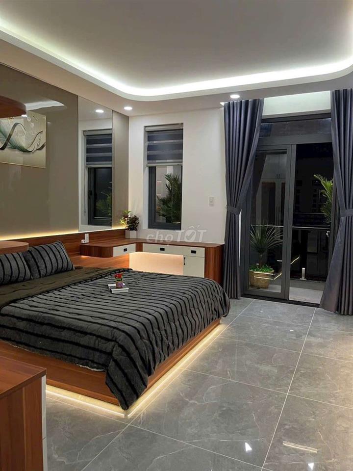 Siêu Phẩm 5 Tầng Có Thang Máy Mặt Tiền kd Đường 12m Tân Chánh Hiệp