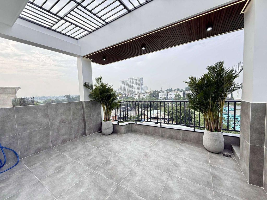 Siêu Phẩm 4,5m x 16m. 4 Tầng 1/ Hẻm nhựa 7M Lê Thị Riêng