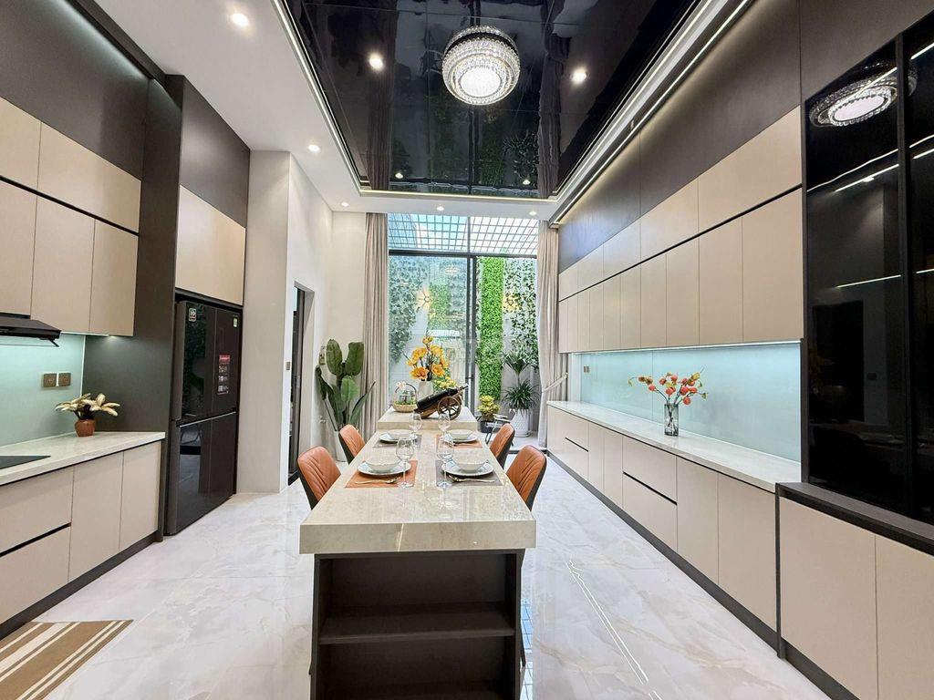 Siêu Phẩm 5m x 22m. 3 Tầng Ô Thang Máy Mặt Tiền Nhánh Thạnh Xuân 25