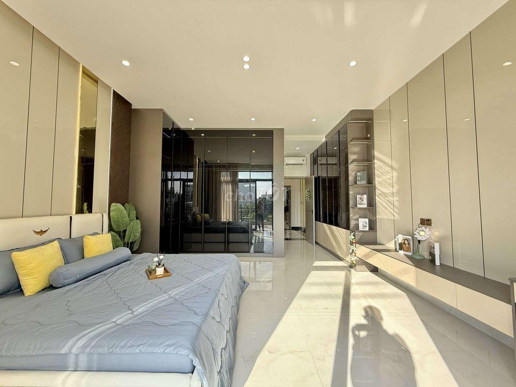 Siêu Phẩm 5m x 22m. 3 Tầng Ô Thang Máy Mặt Tiền Nhánh Thạnh Xuân 25