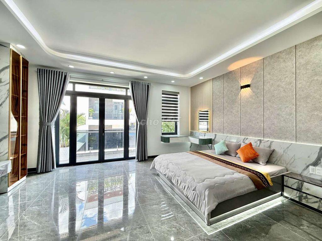 Siêu Phẩm Ngang 5,5m. 5 Lầu Có Thang Máy Khu VIP Hẻm rộng 14m TCH 10