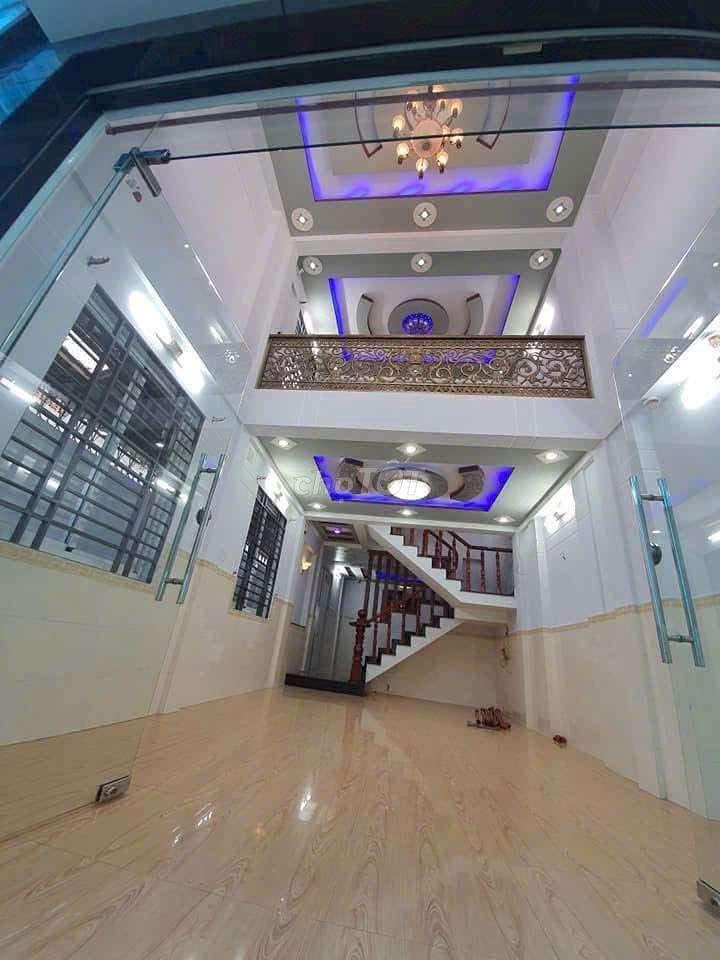 Nhà Phố 5M x 20M. Góc 2MT Đường Thới An 11 Ngay Chợ Trần Thị Cờ