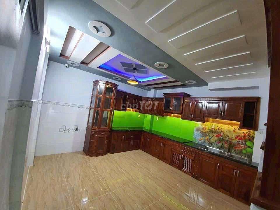 Nhà Phố 5M x 20M. Góc 2MT Đường Thới An 11 Ngay Chợ Trần Thị Cờ