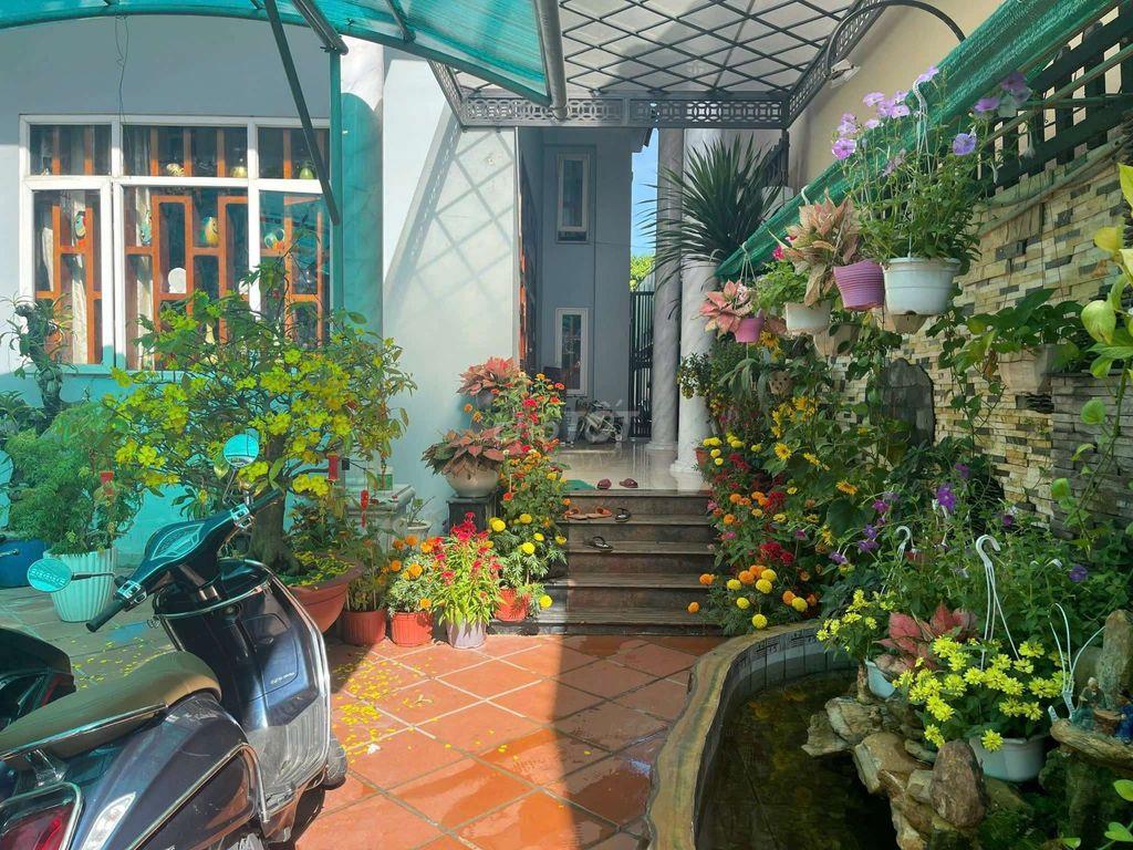 Biệt thự mini sân vườn 200m2 4 Tầng 1/ Hà Huy Giáp Ngay CĐ Điện Lực