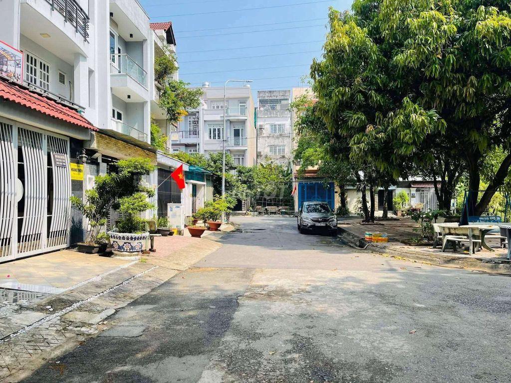 Lô đất đẹo 5m x 20m. View Công Viên Khu biệt Thự Phú Nhuận 