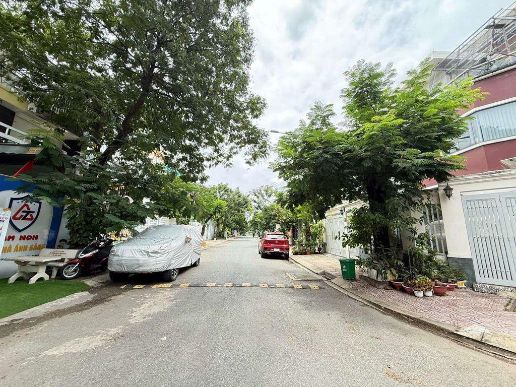 Lô đất đẹp 5m x 25m. MT trục chính Khu biệt Thự Hà Đô Lê Thị Riêng