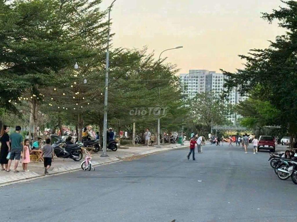 Lô đất đẹp 5m x 25m. MT trục chính Khu biệt Thự Hà Đô Lê Thị Riêng
