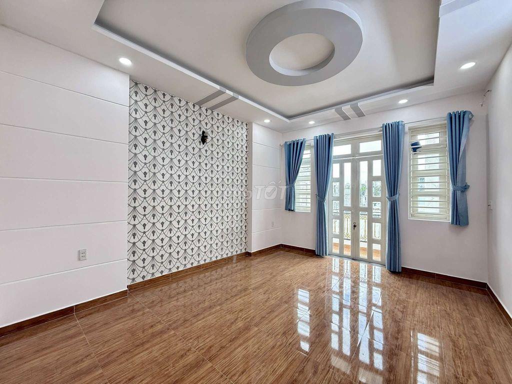 Nhỉnh 5 tỷ Xíu Nhà Phố 3 Tầng Nở hậu 4,5m x 15m. Hiệp Thành 13