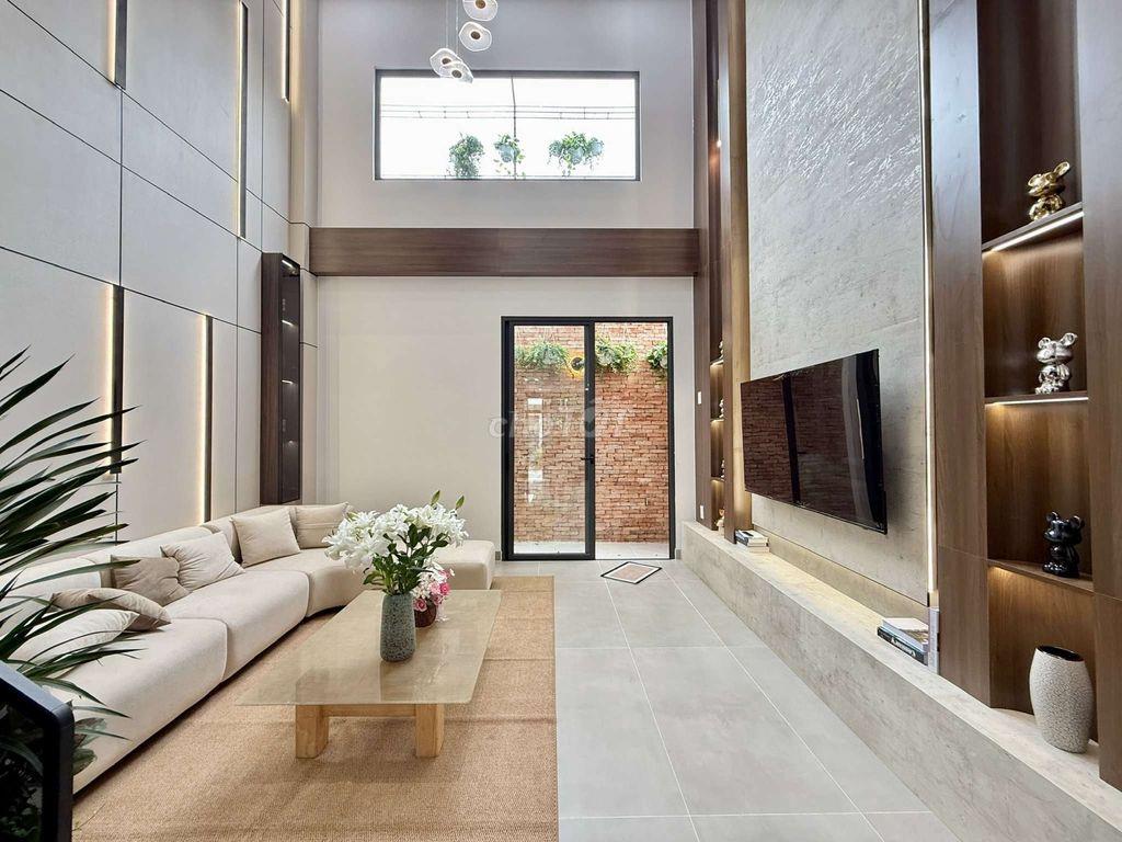 Siêu phẩm Thiết Kế Độc Bản Có Thang Máy Hẻm 12m thông Thạnh Xuân 25
