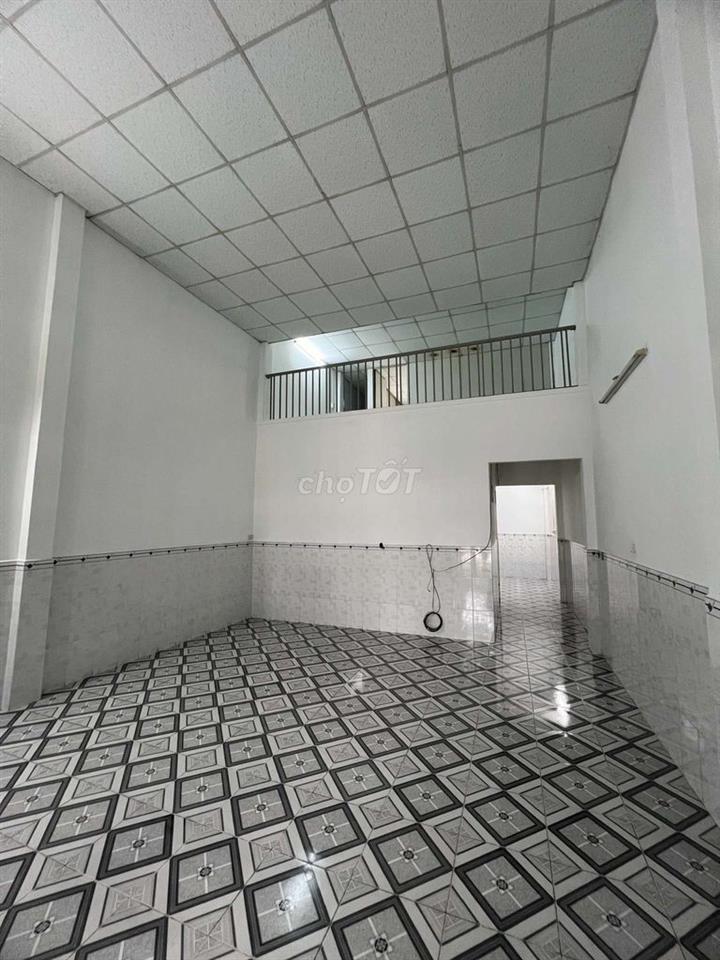 Nhà SHr 5m x 17m. Hẻm nhựa 12m thông Khu VIP Đ. Hiệp Thành 45.