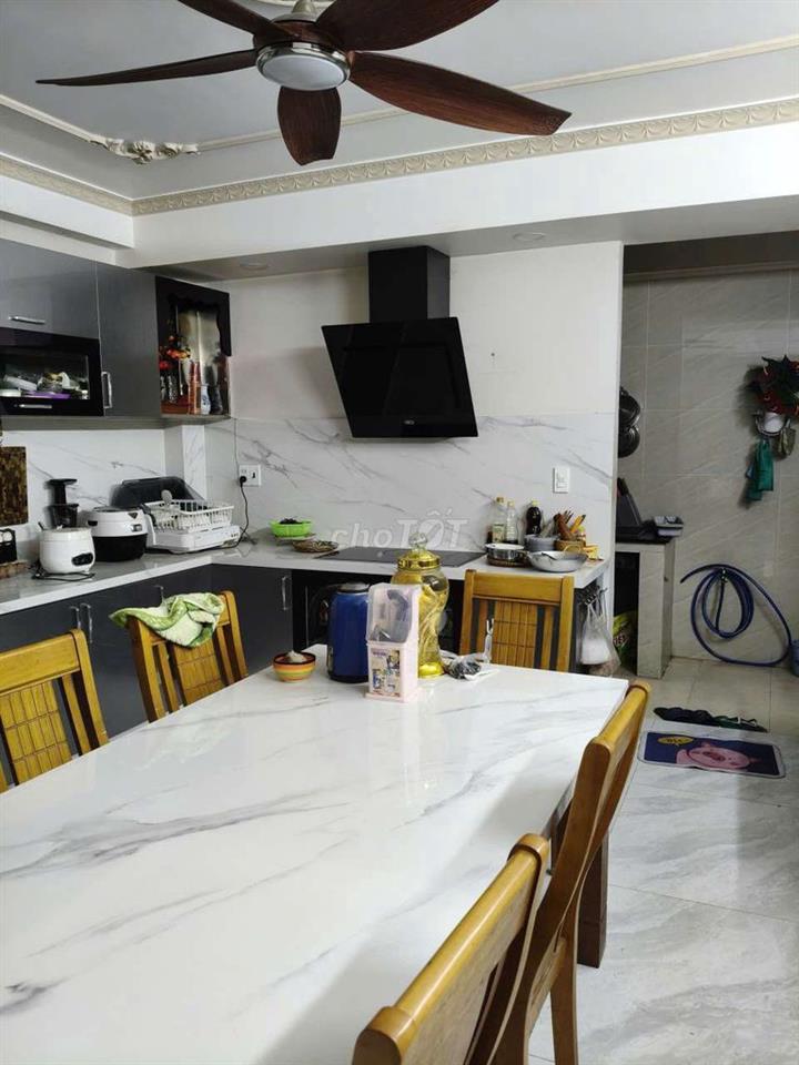 Nhà Phố 4 Tầng Thang Máy Mặt Tiền Đường 16m KDC Nam Long Hà Huy Giáp