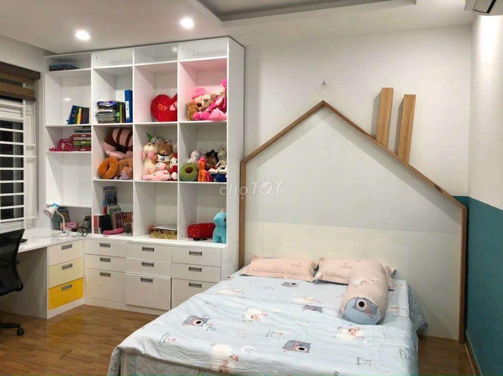 Nhà Phố 5m x 18m. 3 Tầng View Công Viên KDC Phú Nhuận Đ. Lê Thị Riêng