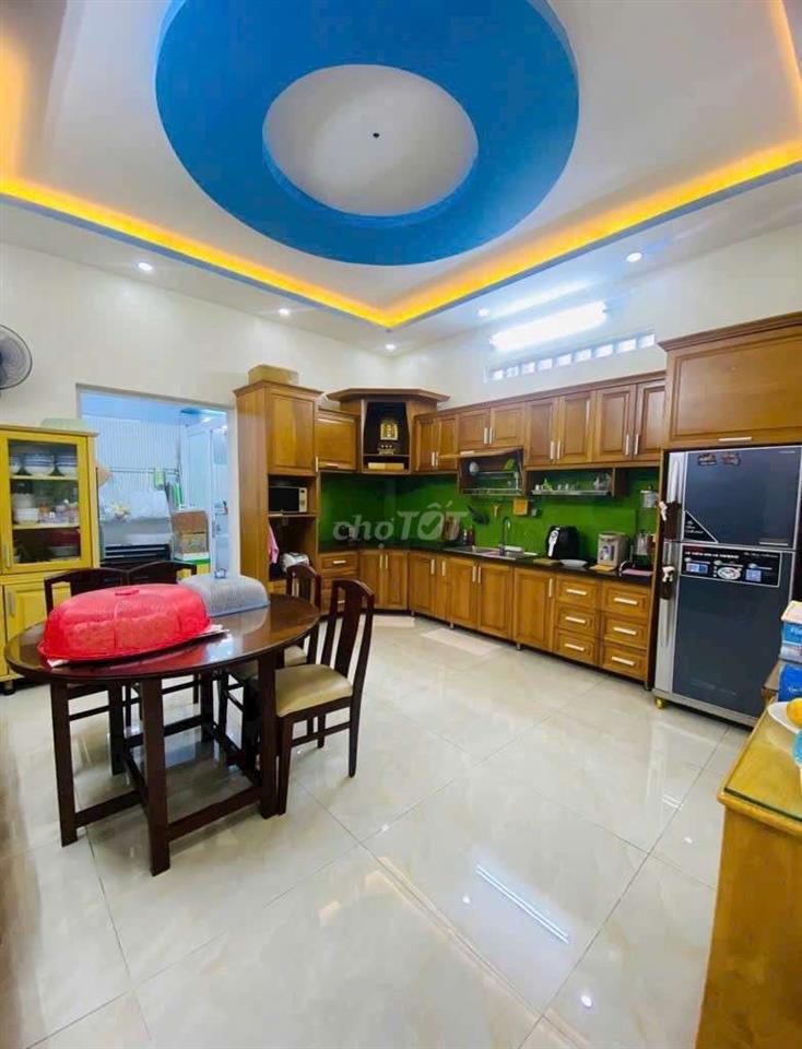 Nhà phố 3 tầng 5m x 20m. Mặt tiền Đường Nhựa Thới An 19A