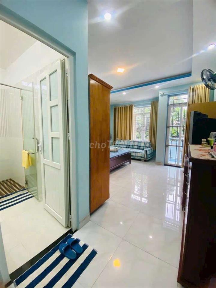 Nhà phố 3 tầng 5m x 20m. Mặt tiền Đường Nhựa Thới An 19A