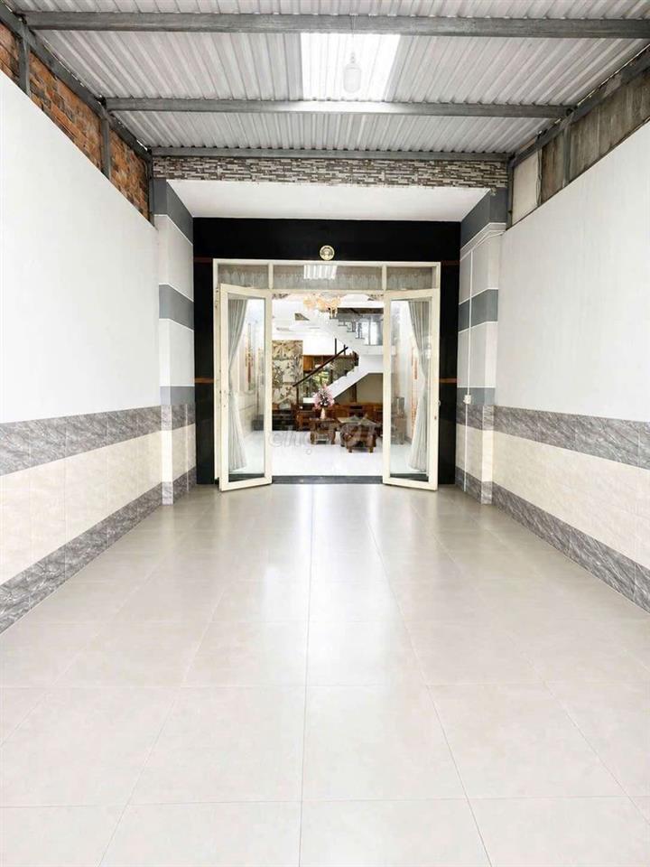 Nhỉnh 7 tỷ Nhà Phố 4,5m x 20m. 3 Tầng Mặt Tiền Đường Tân Thới Hiệp 13