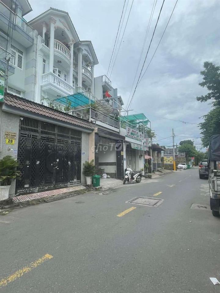 Nhỉnh 7 tỷ Nhà Phố 4,5m x 20m. 3 Tầng Mặt Tiền Đường Tân Thới Hiệp 13