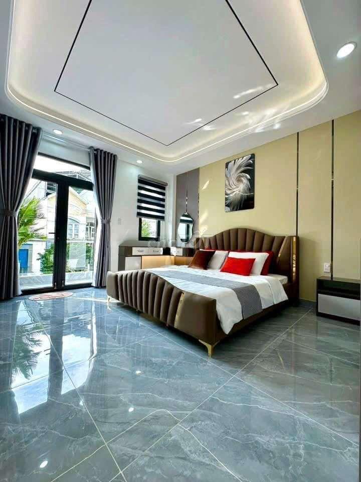 Nhà Phố 4,3m x 20m. 5 Tầng Thang Máy Mặt Tiền Đ. Trung Mỹ Tây 01