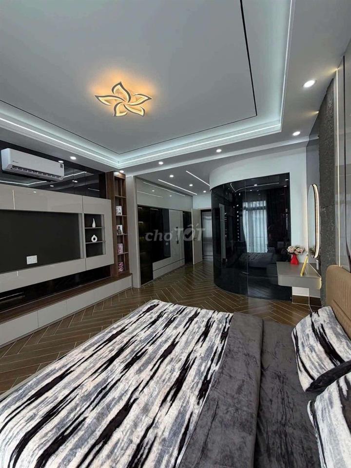 Siêu Phẩm 5 Tầng Thang Máy 2PN Master Ngay KDC An Sương Nguyễn Văn Quá