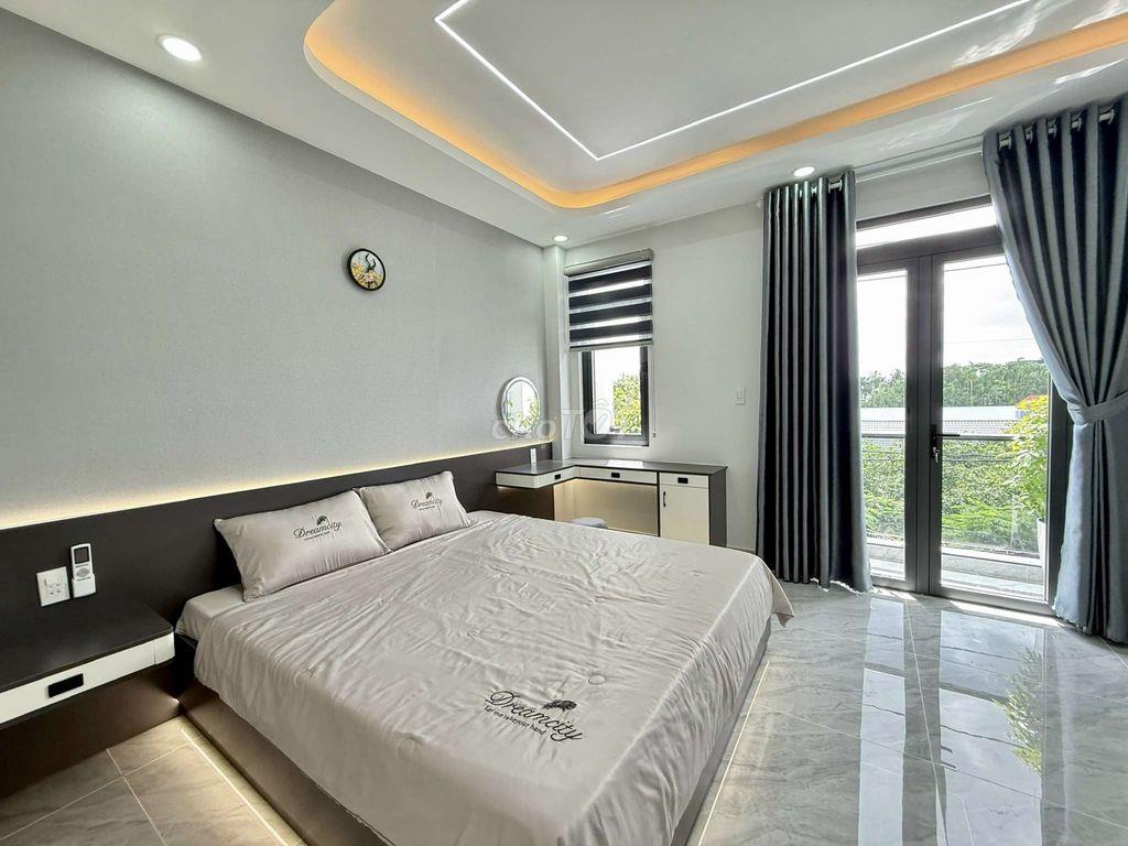 Nhà Phố 4,5m x 16m. 4 Tầng Mặt tiền Nhánh Thạnh Xuân 25. ( Cống Hộp 3)