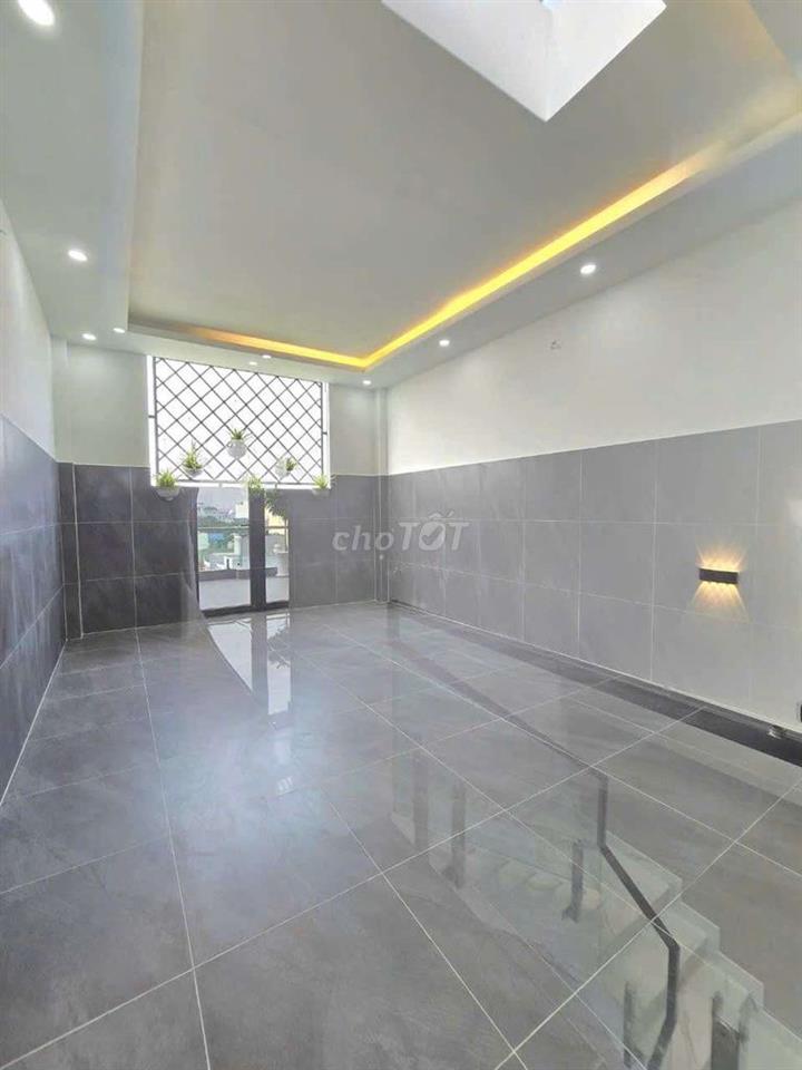 Xã lỗ Siêu Phẩm 4m x 15m. 4 Tầng 1/ Hẻm nhựa 8m thông Thạng Xuân 25