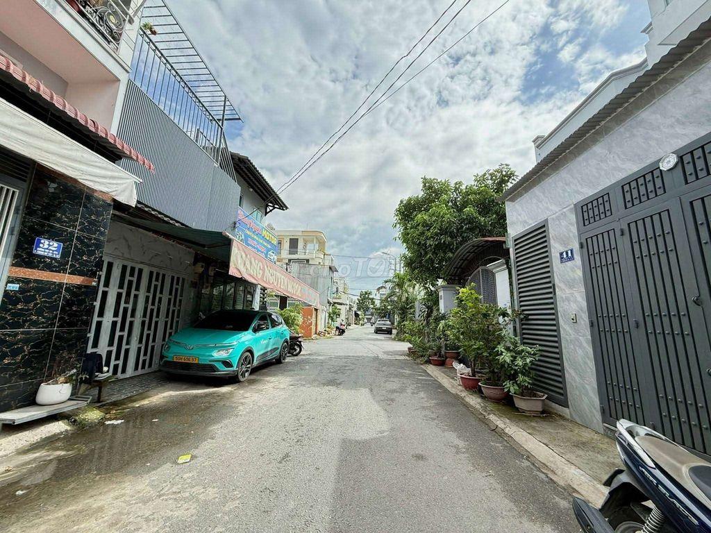 Nhỉnh 4 tỷ Nhà Phố ngang 5M Mặt Tiền Đường Trung Mỹ Tây 09
