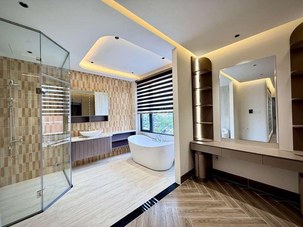 Siêu Phẩm Luxury Ngang 5M 5 Tầng Thang Máy. PN Master KDC Hà Đô River