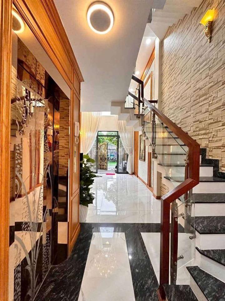 Siêu Phẩm 5 Tầng Có Thang Máy Mặt Tiền Đường Thạnh Lộc 29