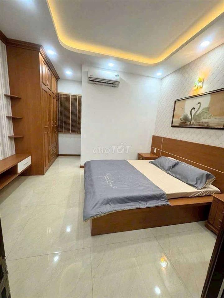 Siêu Phẩm 5 Tầng Có Thang Máy Mặt Tiền Đường Thạnh Lộc 29