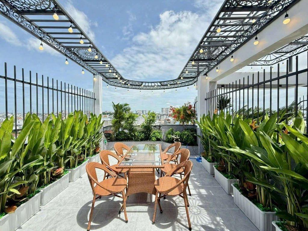 Siêu Phẩm 6 Tầng Thang Máy 8PN Mặt Tiền Đông Hưng Thuận 22 - N.V. Quá