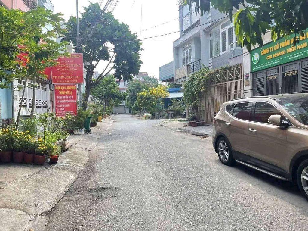 Nhà Phố 5m x 17m. 3 Tầng Có Thang Máy KDC Phú Nhuận 1/ Lê Thị Riêng