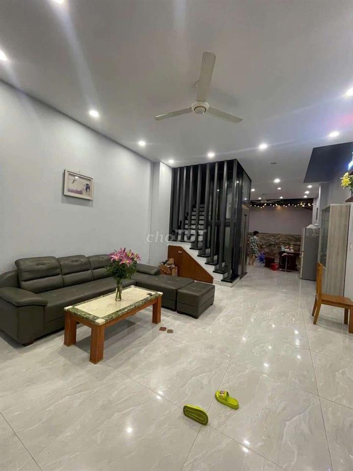 Nhà Phố 5m x 17m. 3 Tầng Có Thang Máy KDC Phú Nhuận 1/ Lê Thị Riêng