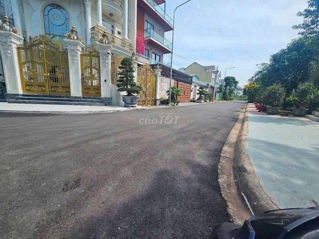 Lô đất 10m x 20m. Góc 2MT View Công Viên. Khu Biệt Thự Phú Nhuận